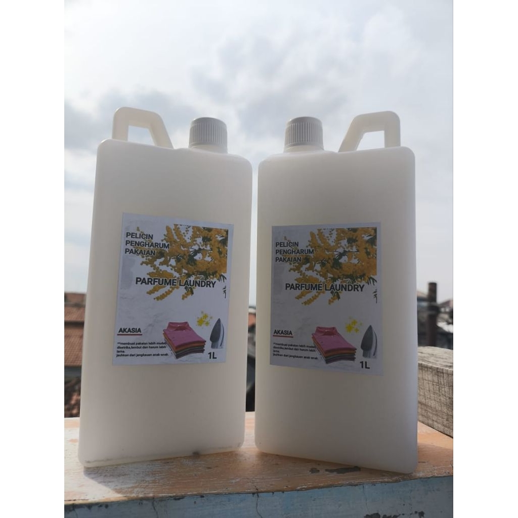 Parfume laundry wangi akasia 1 L