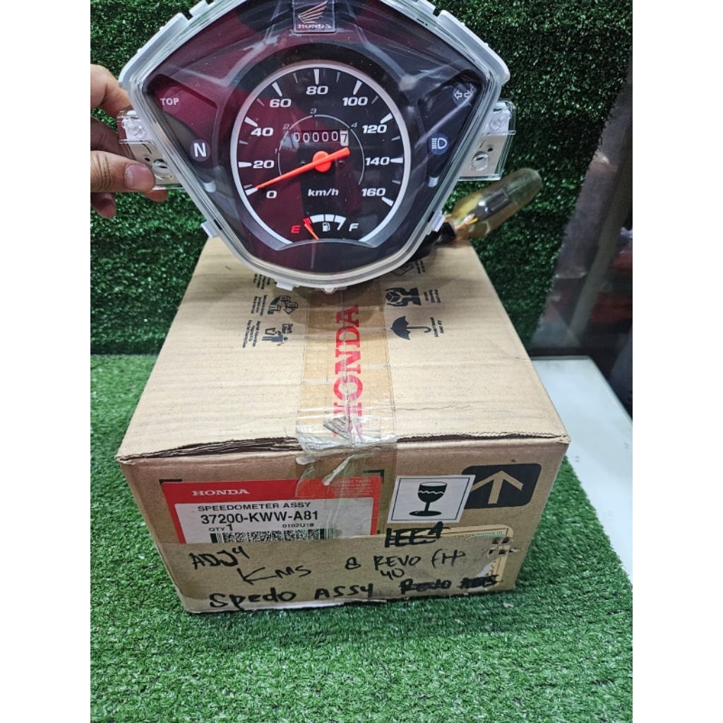 Speedometer Spidometer Spedometer Assy Revo Fit Karbu Carbu Ori HGP 37200-KWW-A81