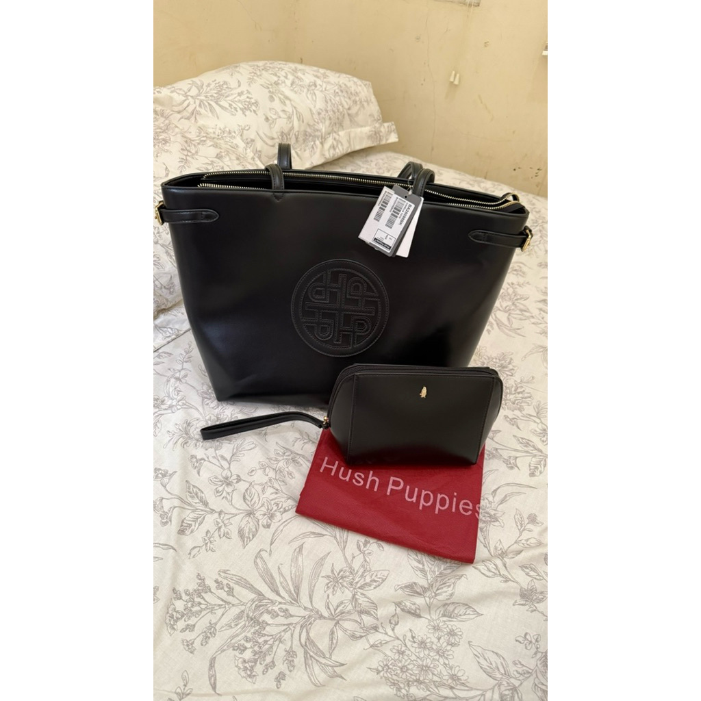 preloved camelia totebag Hush Puppies