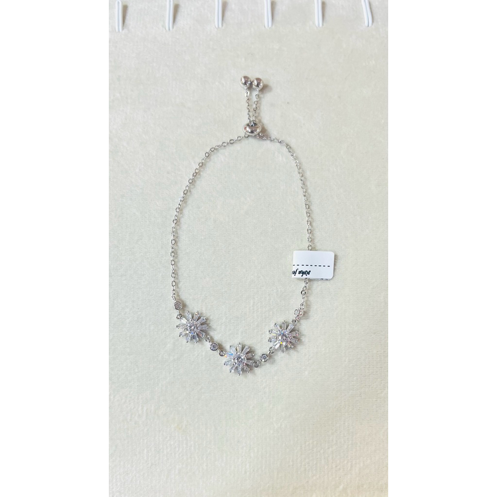 gelang permata moissanite mewah