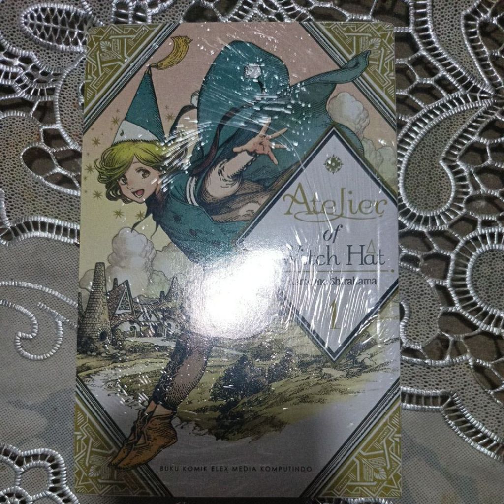 Atelier of witch hat vol 1 edisi reguler