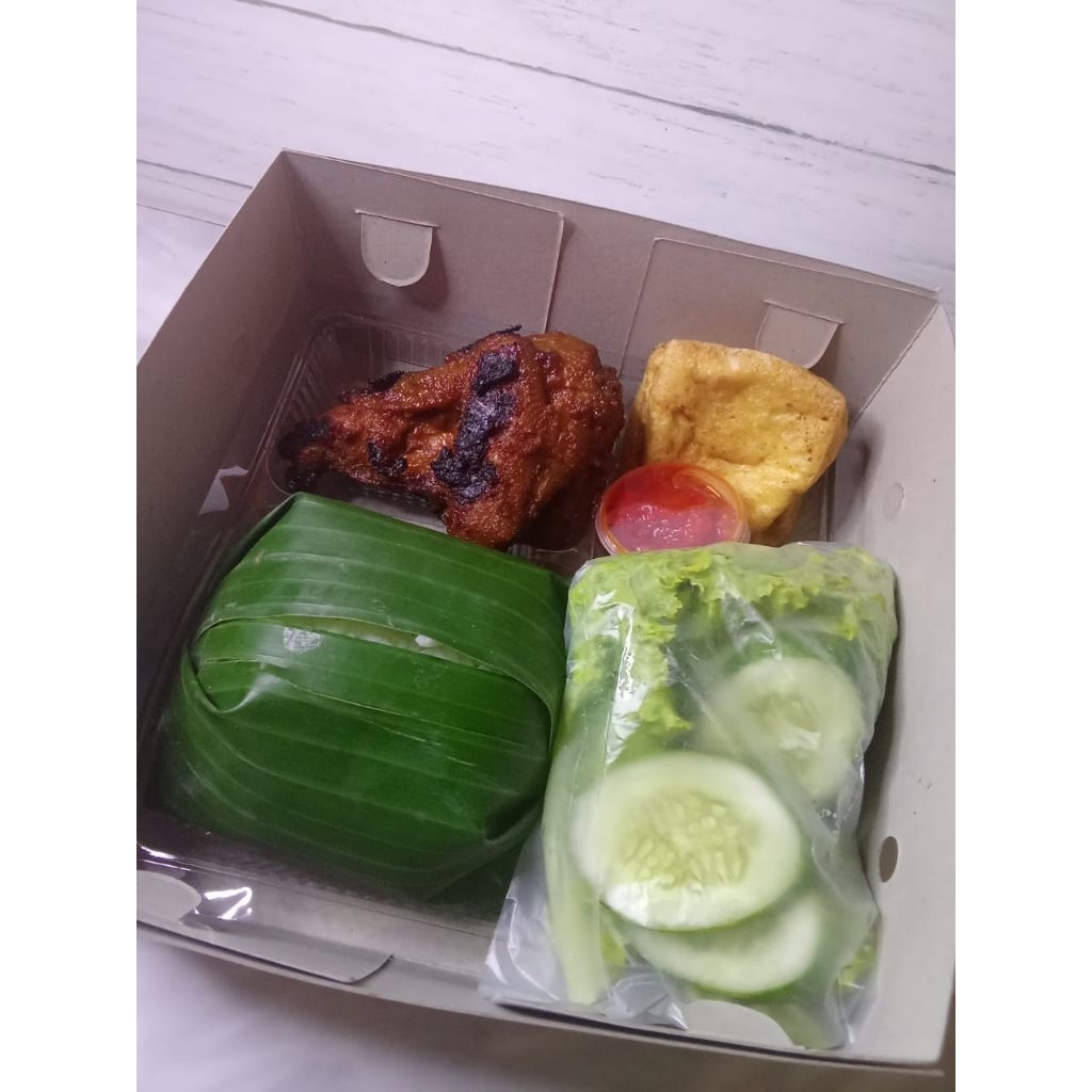 Paket Nasi Box Ayam Bakar/Ayam Goreng
