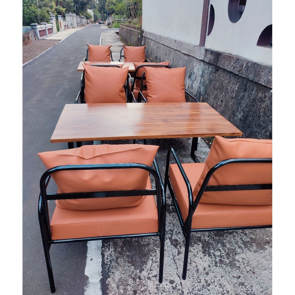 Meja kursi cafe resto industrial