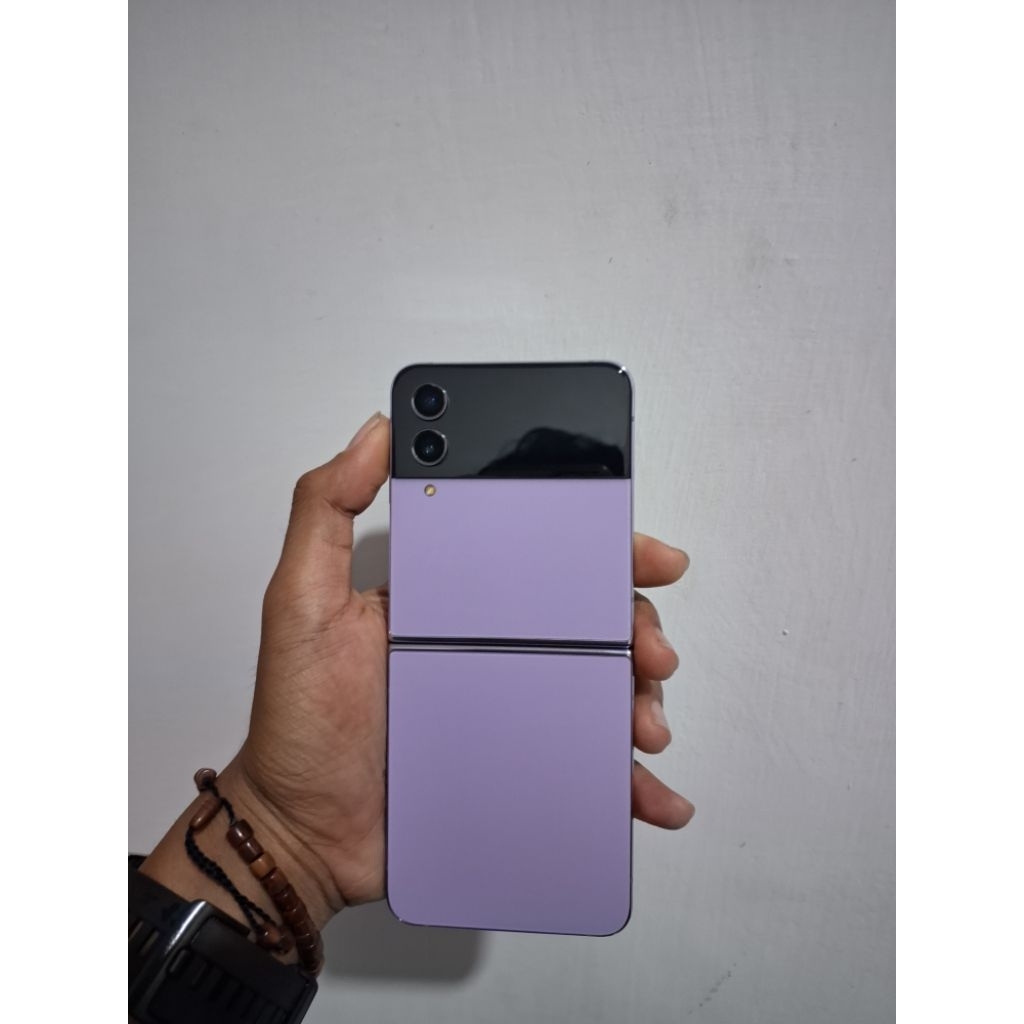 Samsung Galaxy Z Flip 4 5g 256gb Sein Hp Bekas second