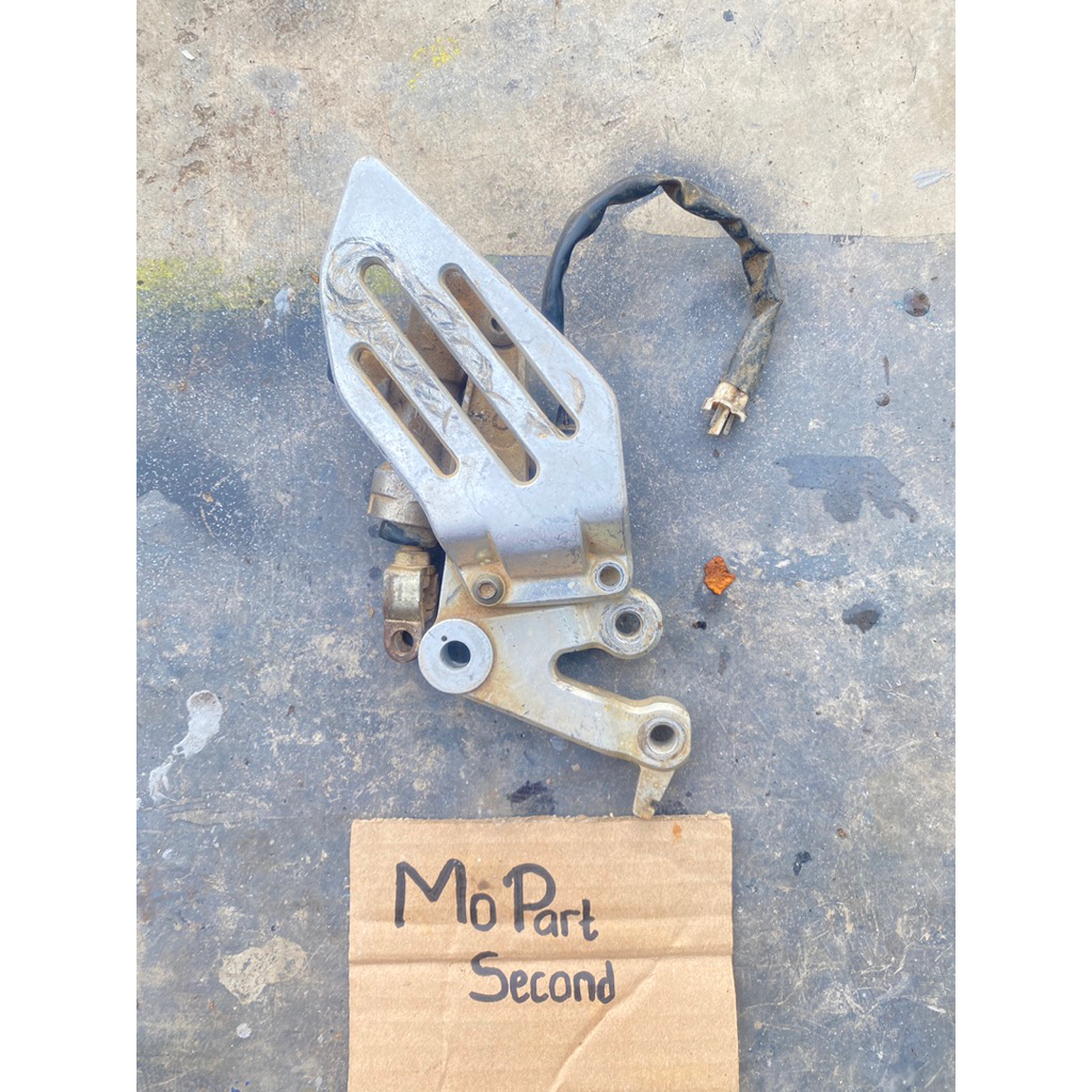 Postep depan kanan yamaha r15 original copotan