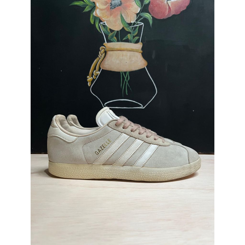 Adidas Gazelle Size 37 second