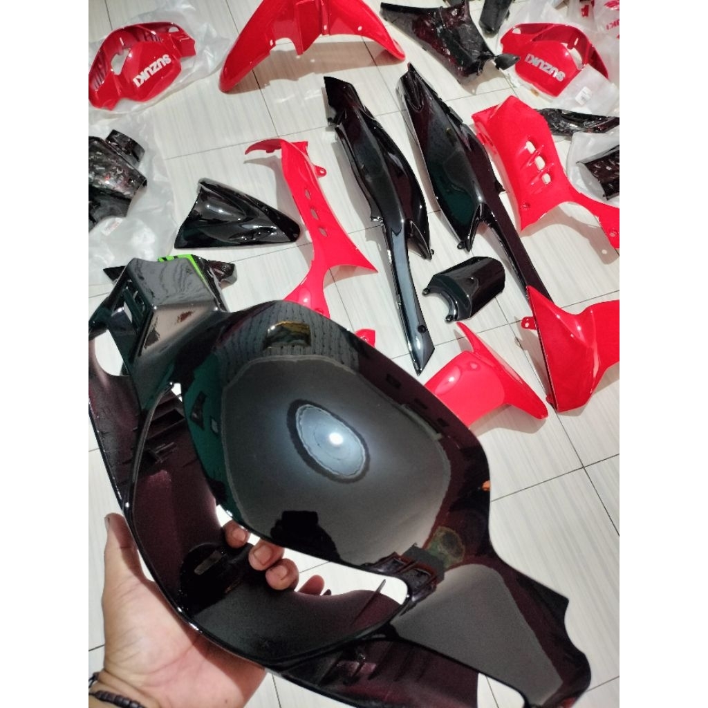 Body set Merah hitam tanpa striping original SGP satria hiu