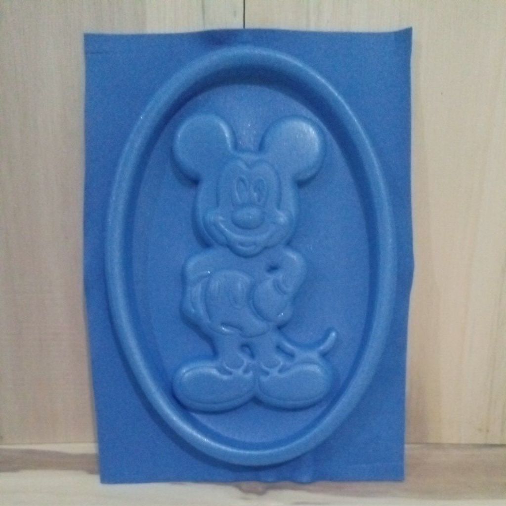 Cetakan Gypsum karakter