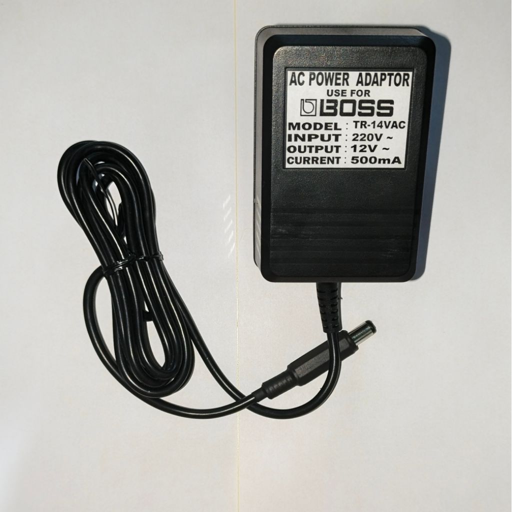 Adaptor untuk efek BOSS ME-6