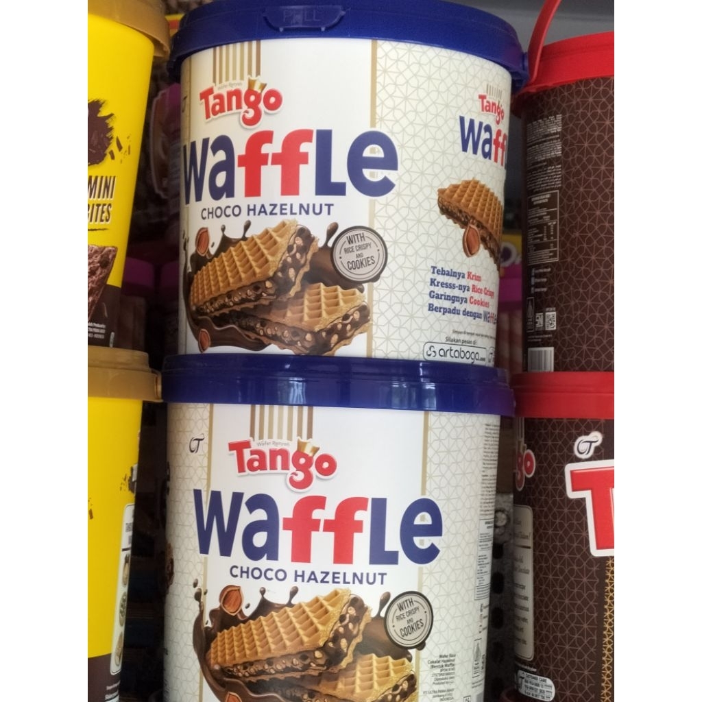tango waffle 1karton isi 6
