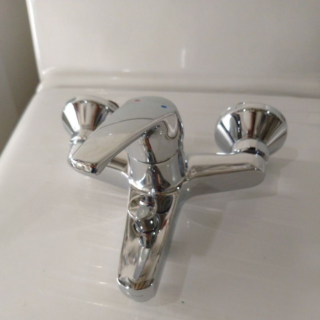 KRAN MIXER MERK TOTO PANAS DINGIN