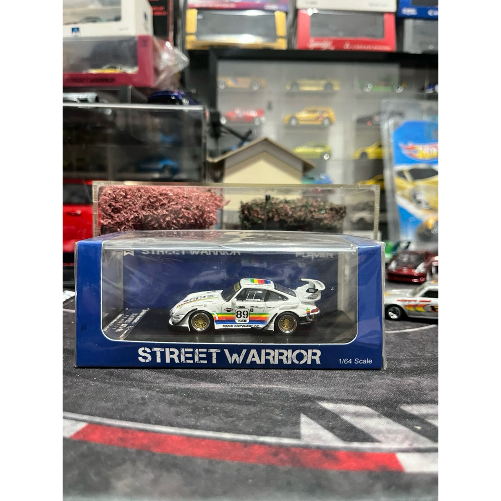 Street Warrior Porsche RWB Apple