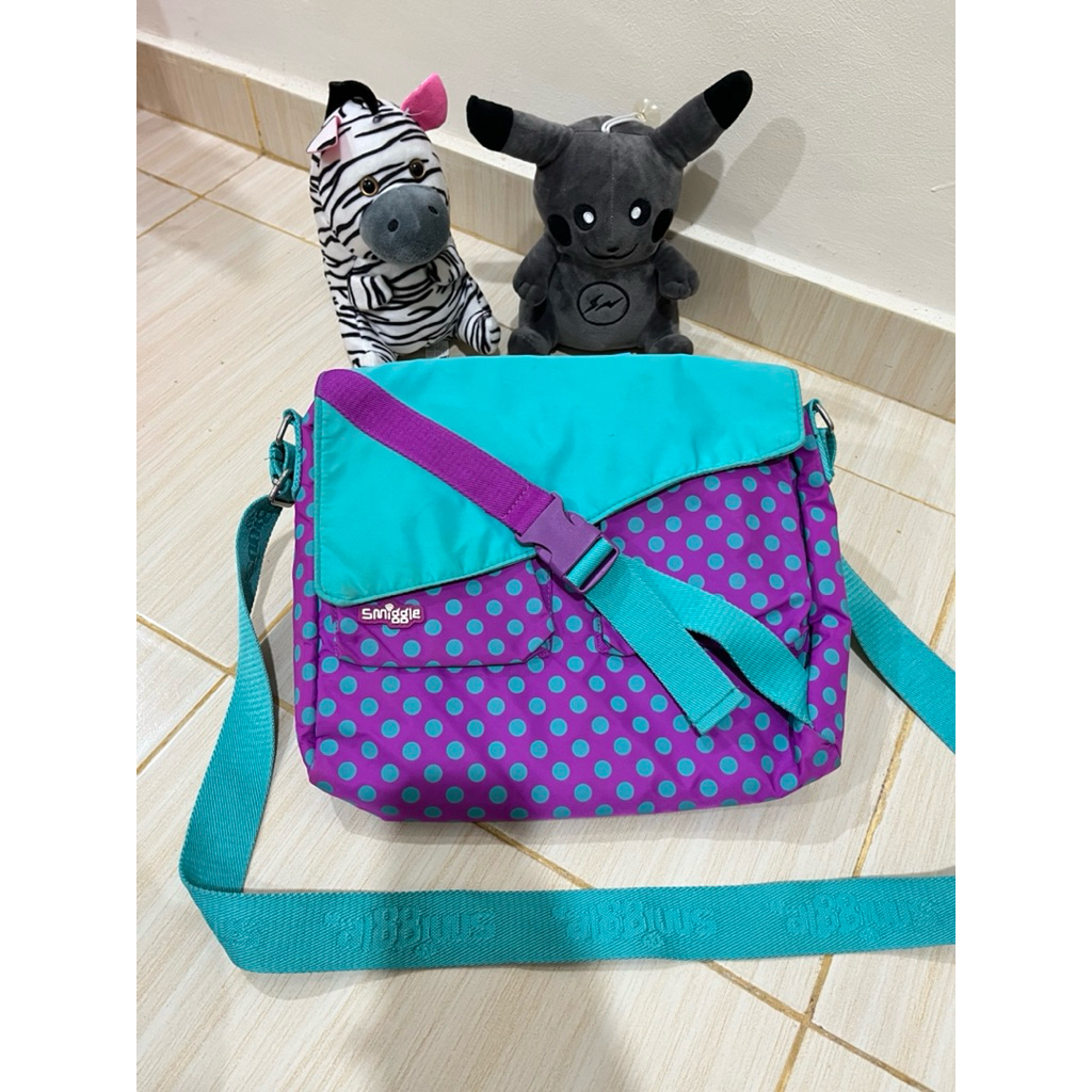 tas selempang smiggle