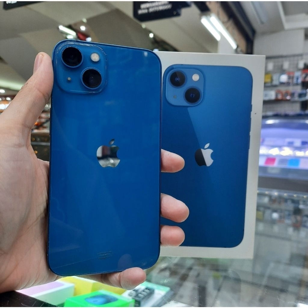 Iphone 13 128 GB - Blue - Garansi Resmi i Box - Second
