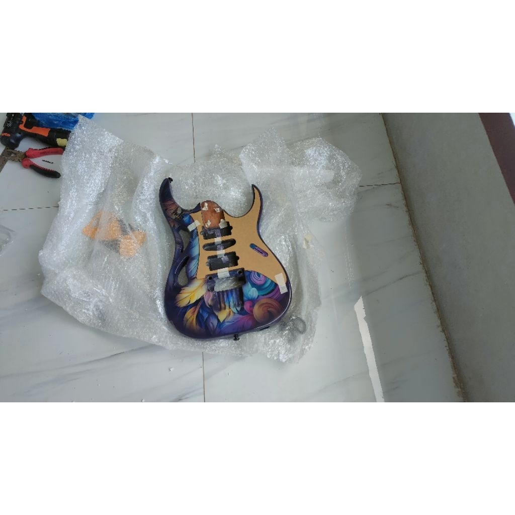 Ibanez pia full costum