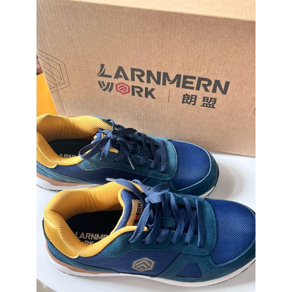 NEW Size 41 Larnmern Sepatu Safety