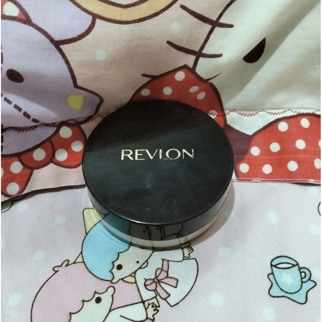 REVLON LOOSE POWDER PRELOVED