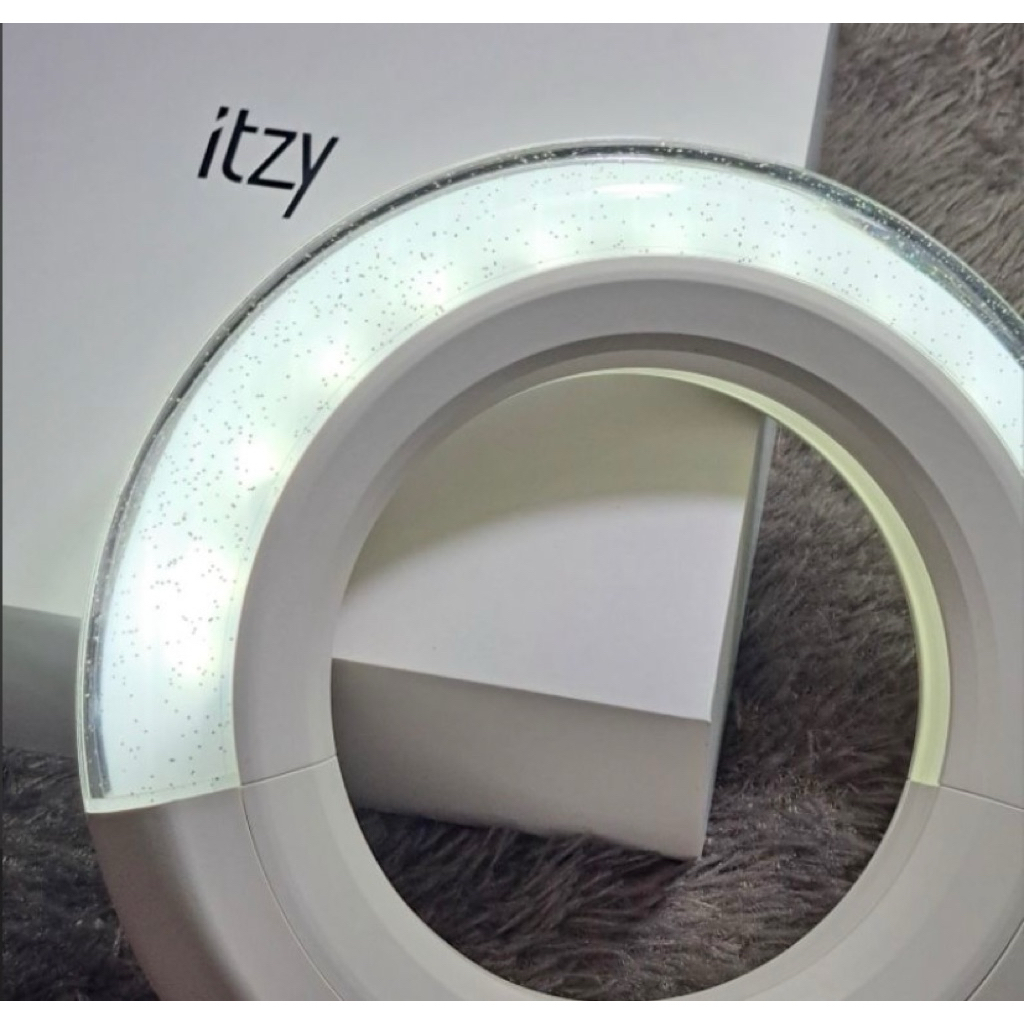 Lightring ITZY