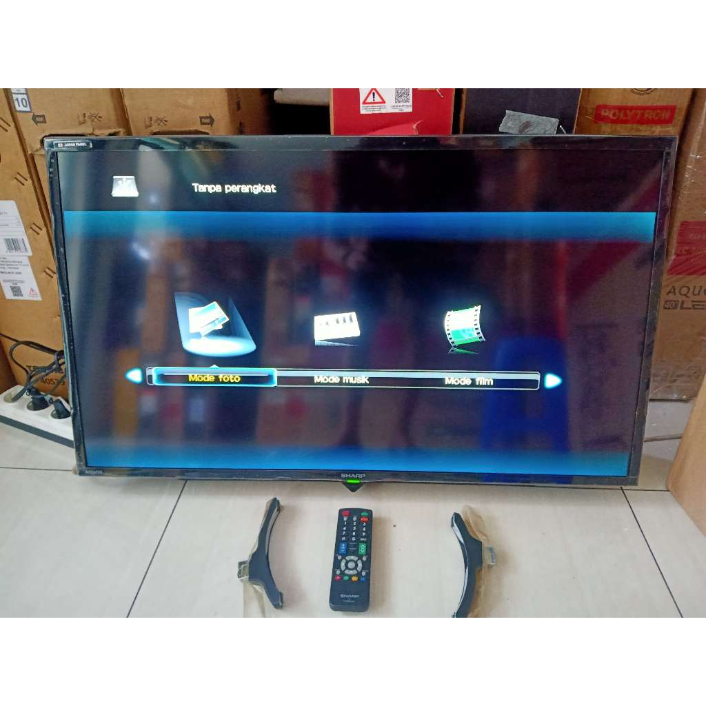 Digital TV Sharp 32In HD Sudah gak pakai STB Kondisi bekas pemakaian masih segel 5068F
