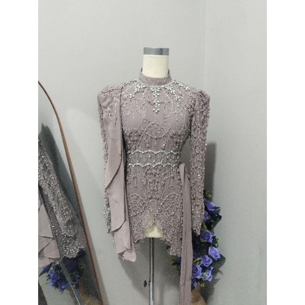 kebaya chantily payet pasir MGB - kebaya chantily wisuda tunangan
