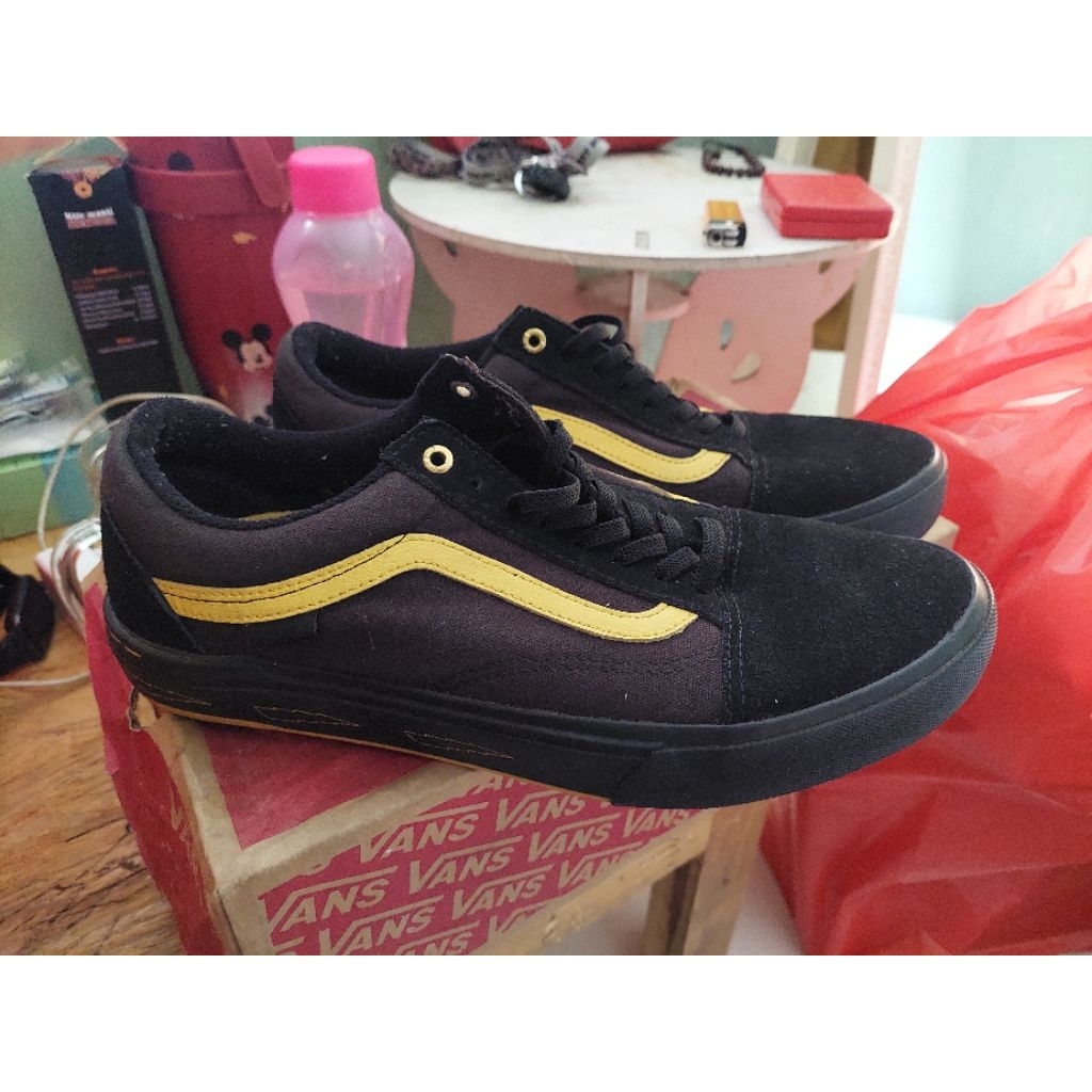 Sepatu Sneakers Vans Old Skool Pro BMX x Larry Edgar