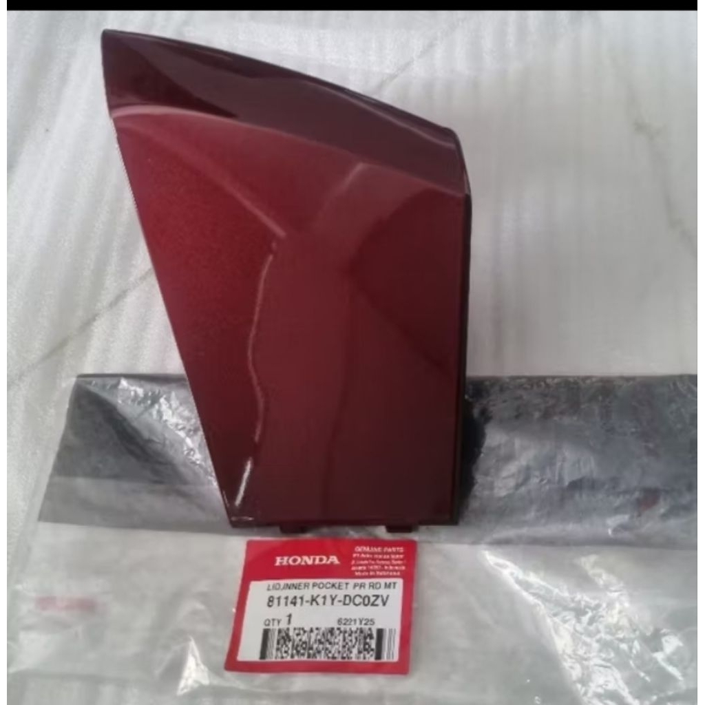 Cover laci kiri PCX 160 roadsync terbaru 2025 (burgundy) 81141K1YDC0ZV original AHM