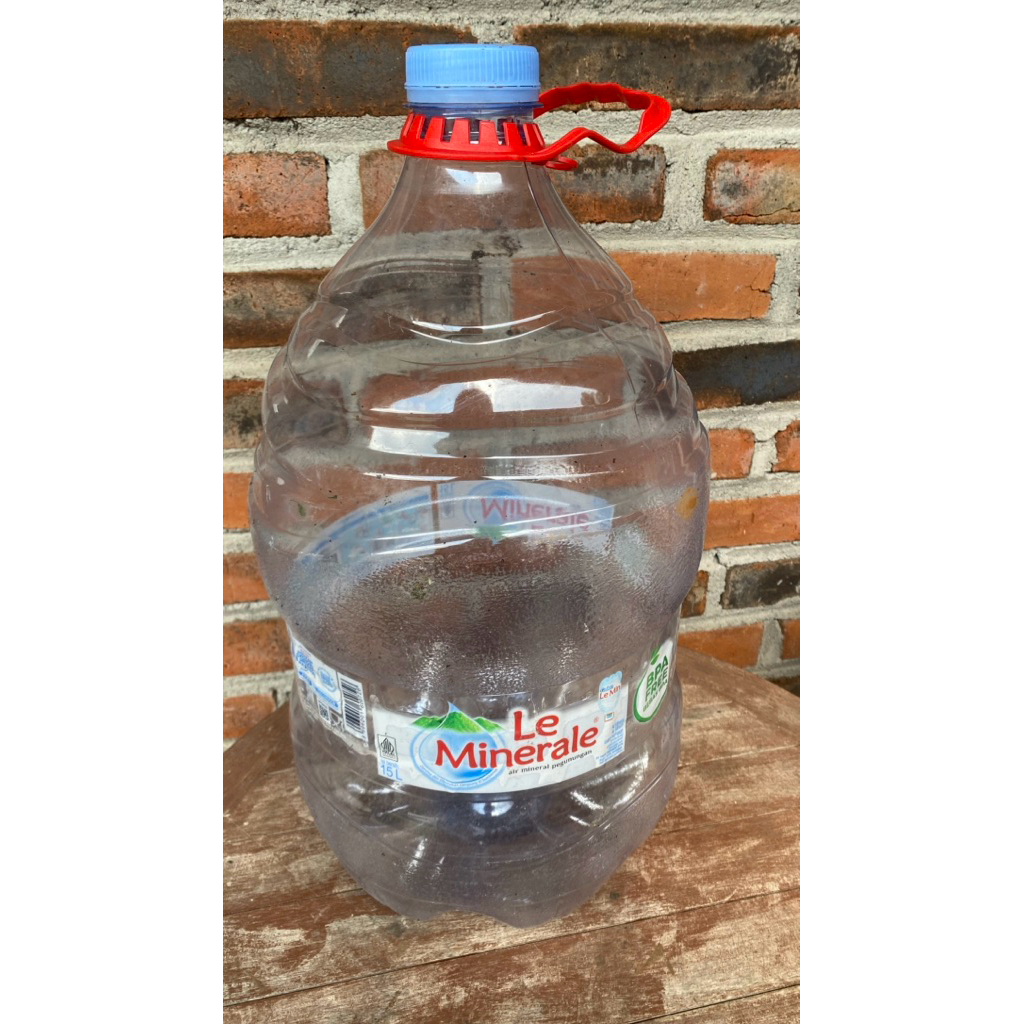 galon le mineral kosong Bekas