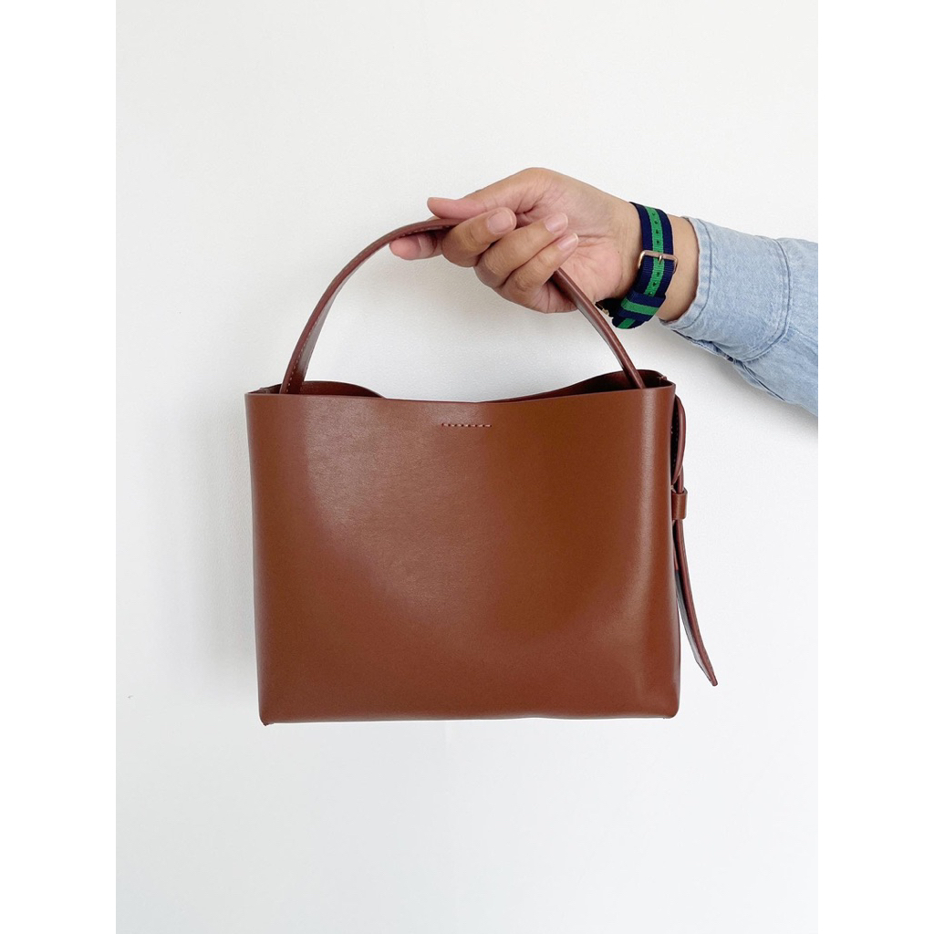 arket crossbody square leather bag