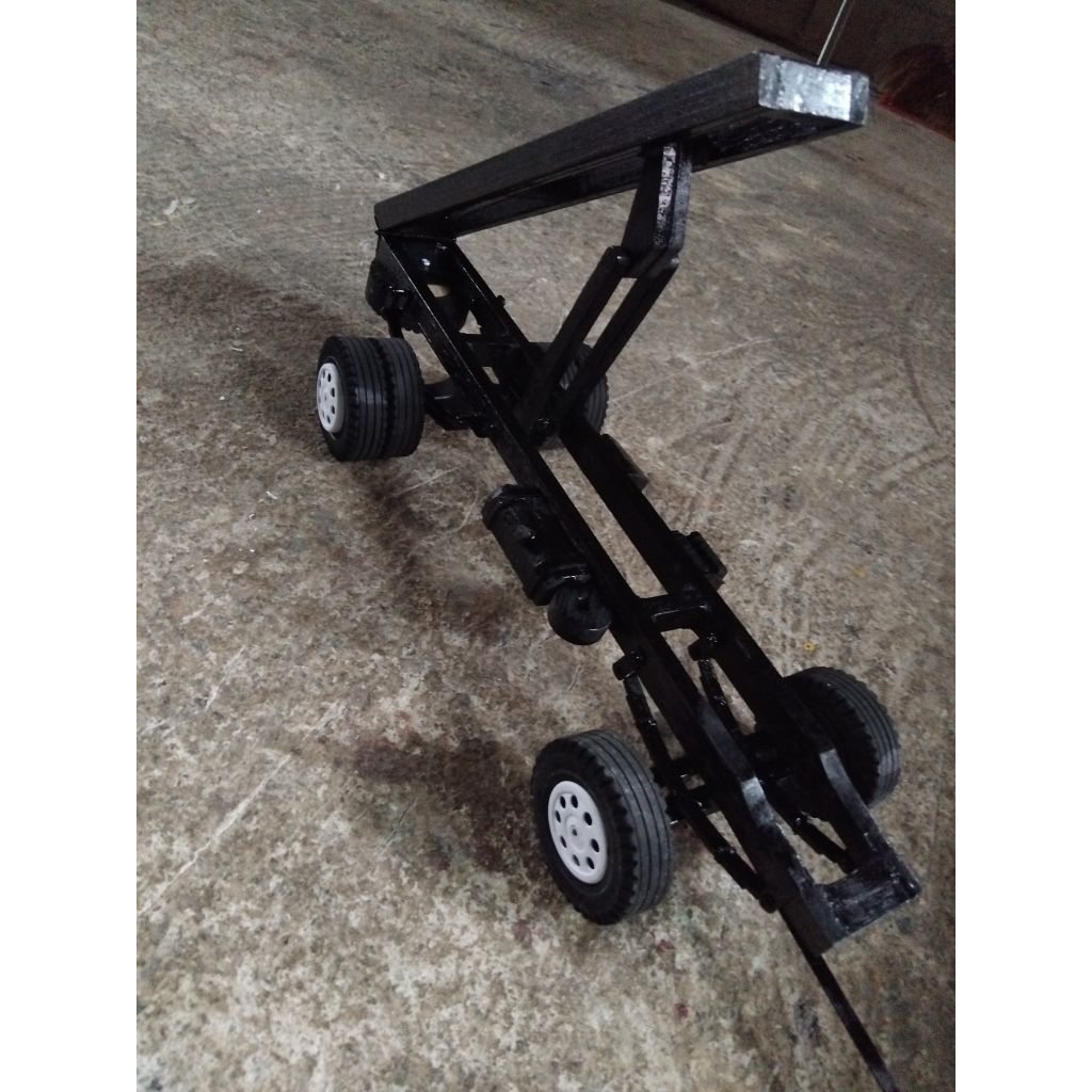 Sasis Miniatur Dum Truk Lengkap Ban (skala 1:14) (1:12) (1:10)