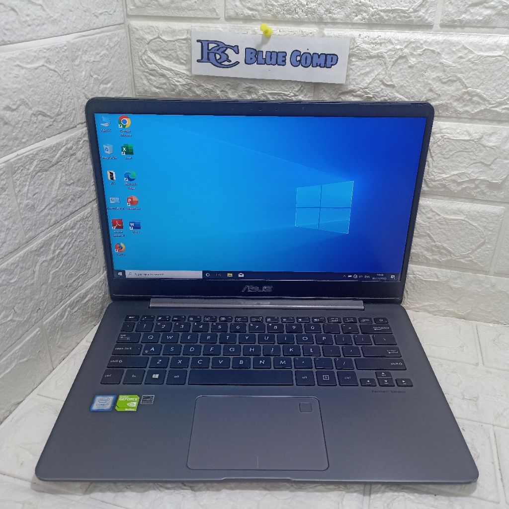 Laptop Asus Gaming UX403U Core i7 Gen 8 Dual VGA Ram 16 GB SSD 256GB Laptop Slim Tipis Ringan Bergar