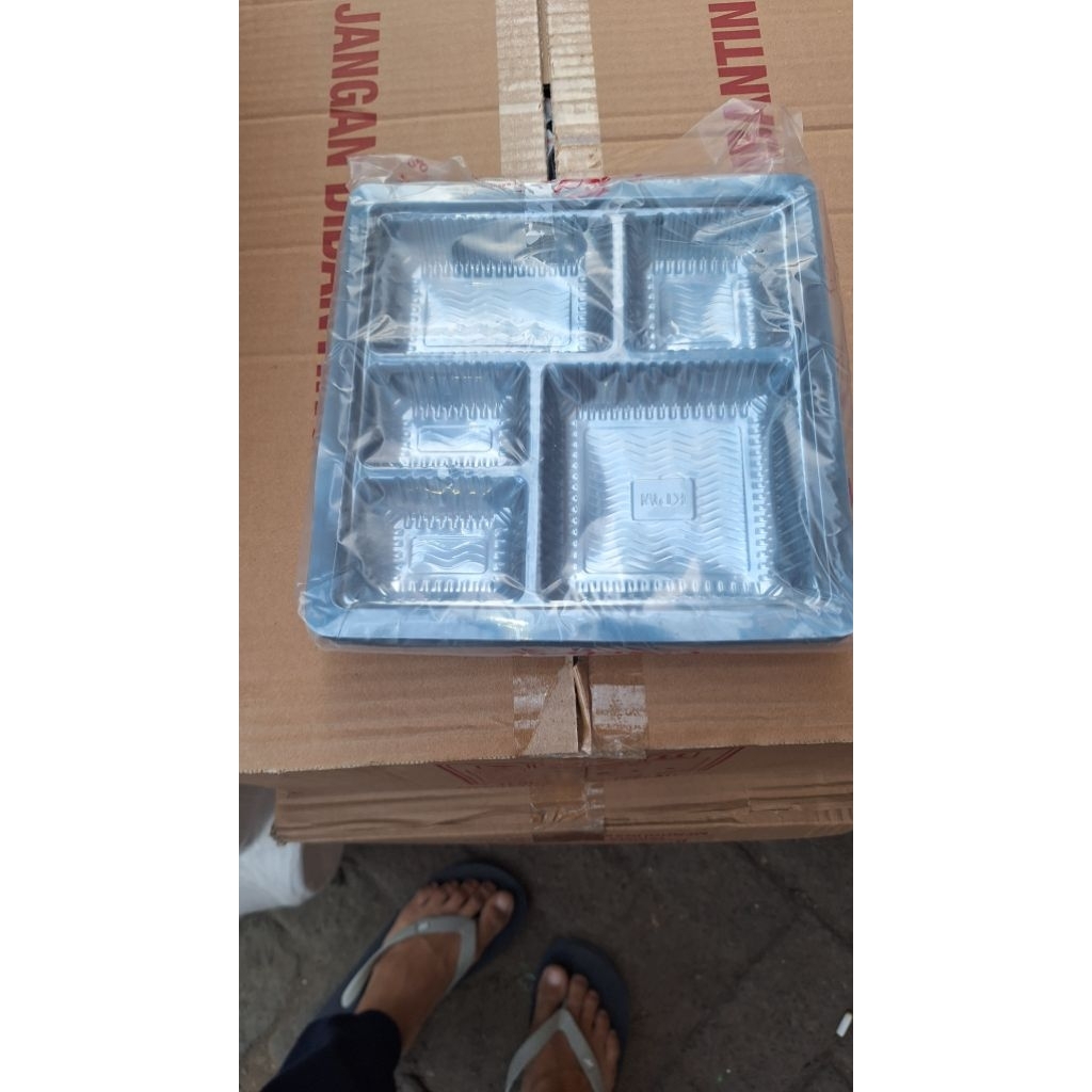 MIKA SEKAT DUS NASI / MIKA DALAM DUS NASI UK 18 X 18 DAN 20 X 20 (ISI 50 PCS)