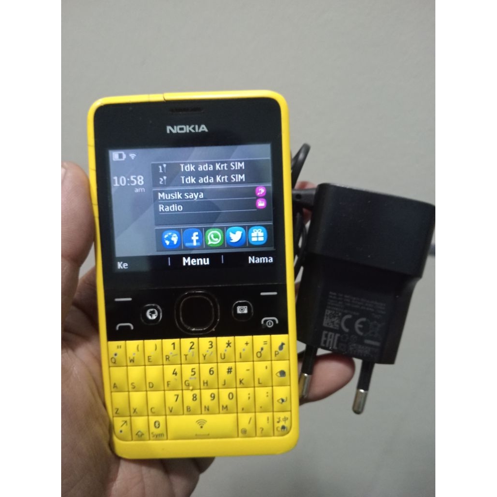 HP JADUL NOKIA ASHA N210 NORMAL ,SINYAL ADA+ CHARGER BACA DISKRIPSI