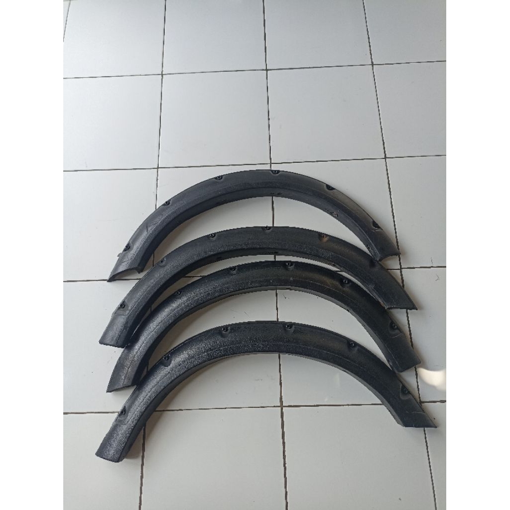 over fender karet jimny katana