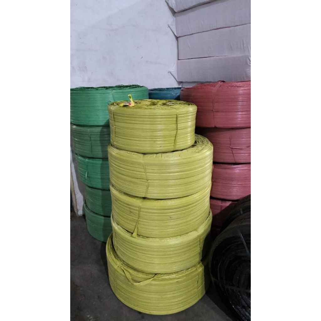 tali rafia rol besar /jumbo berat 40 kg harga pabrik lebih hemat murah saya kasih harga grosir silah
