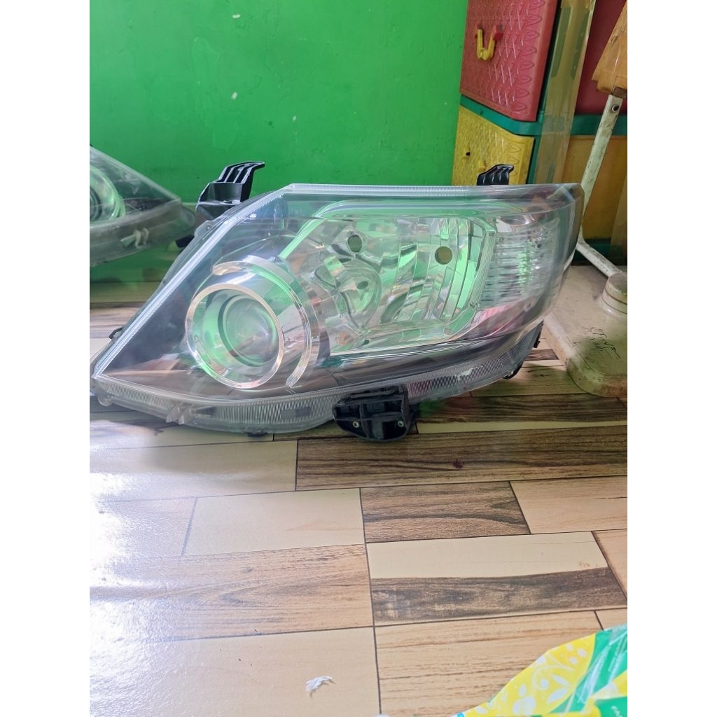 headlamp lampu depan  gren fortuner 2012 2013 2014