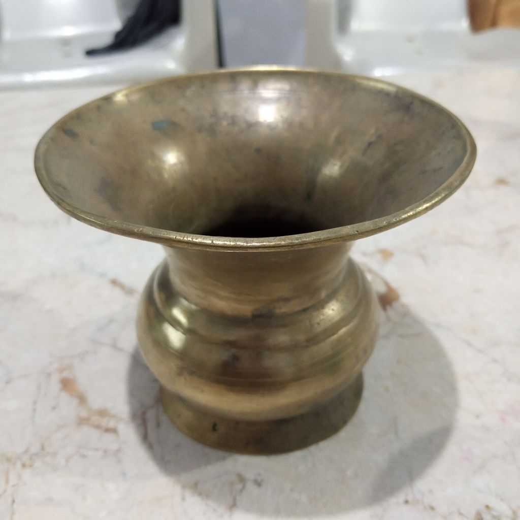 Paidon tua antik bahan kuningan tebal