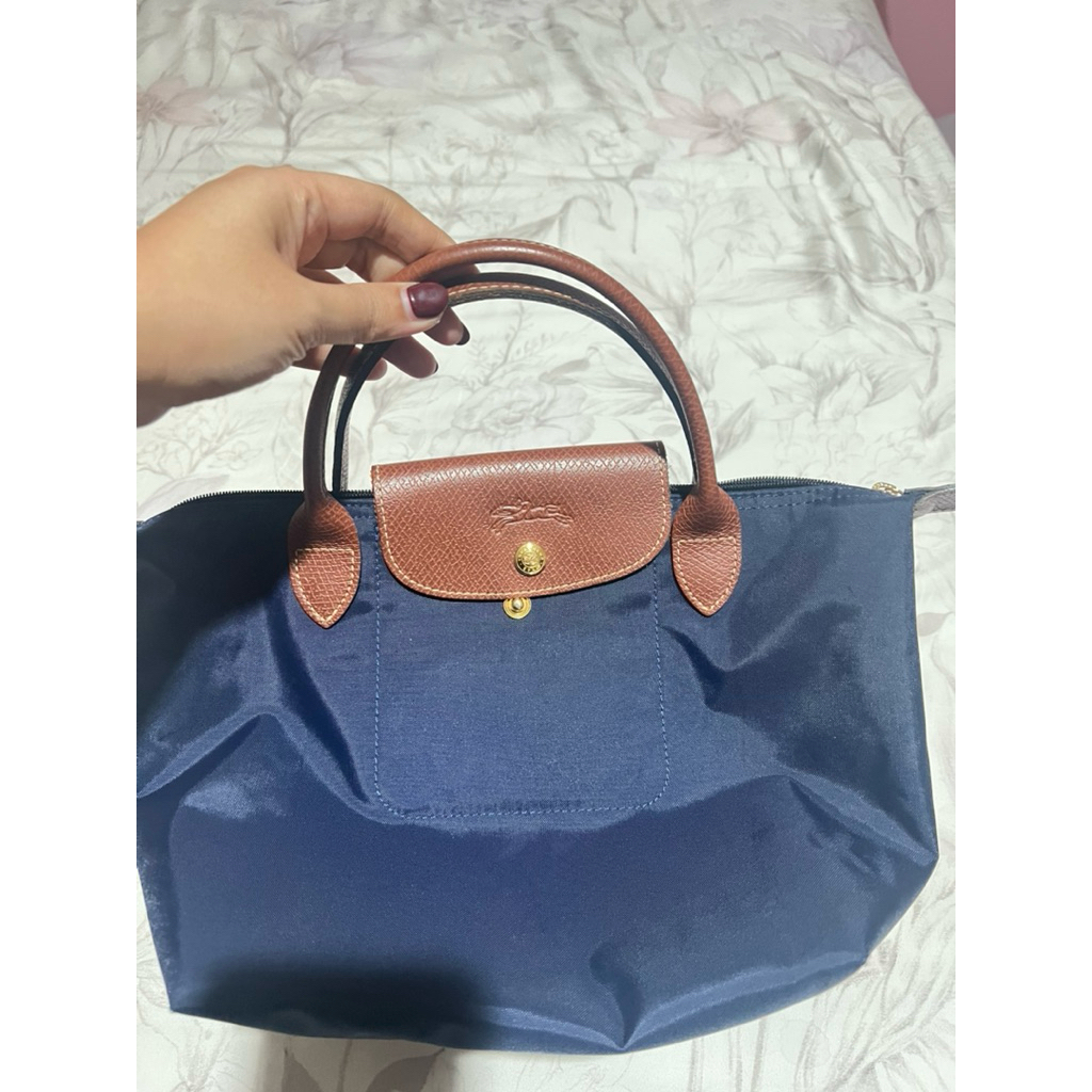 Longchamp size small