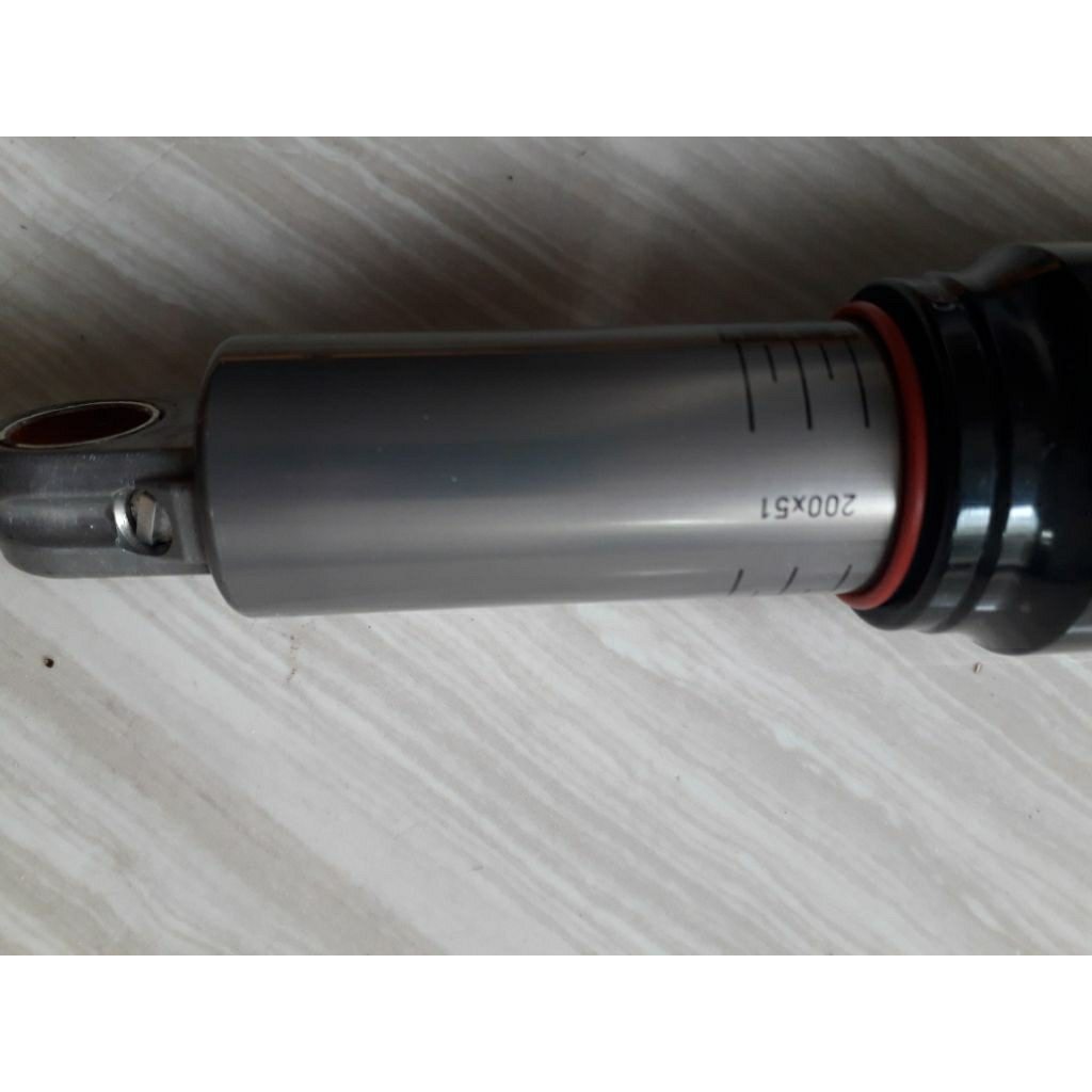 Rearshock Rockshox monarch not fox raidon dt swiss