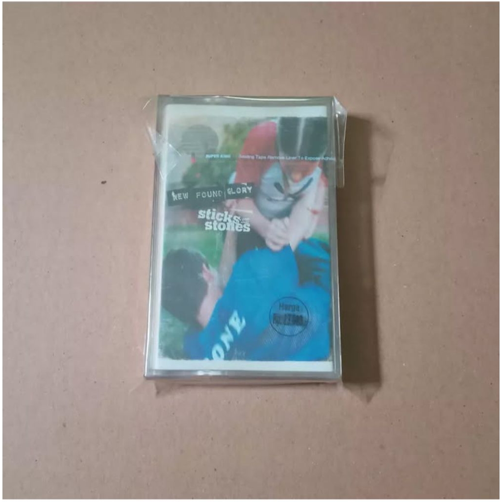 New Found Glory - Sticks And Stones Kaset