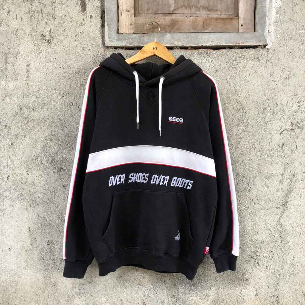 Hoodie hitam twn (the worth now)