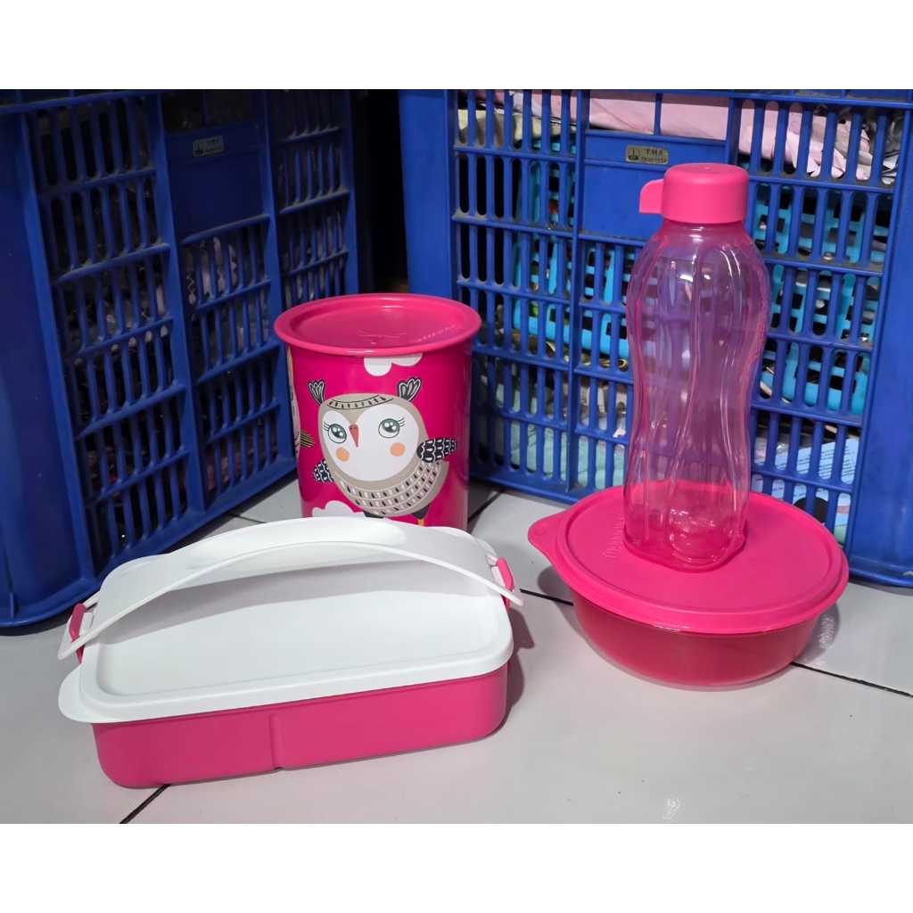 TUPPERWARE Birdie Set Tupperware