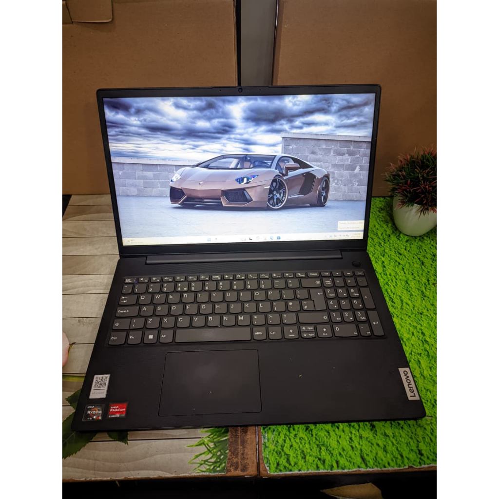 LAPTOP LENOVO V15 ALC RYZEN 5 500U RAM 12 GB SSD 256 + HDD 500GB