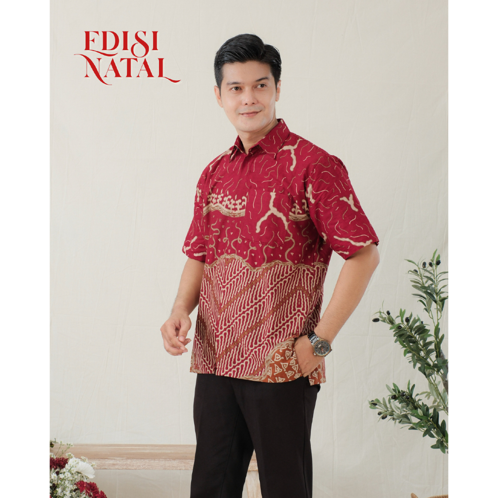 [SPESIAL NATAL] Batikid — Kemeja Pria Lengan Pendek Batik Merah — Baju Batik Natal — Malika Series