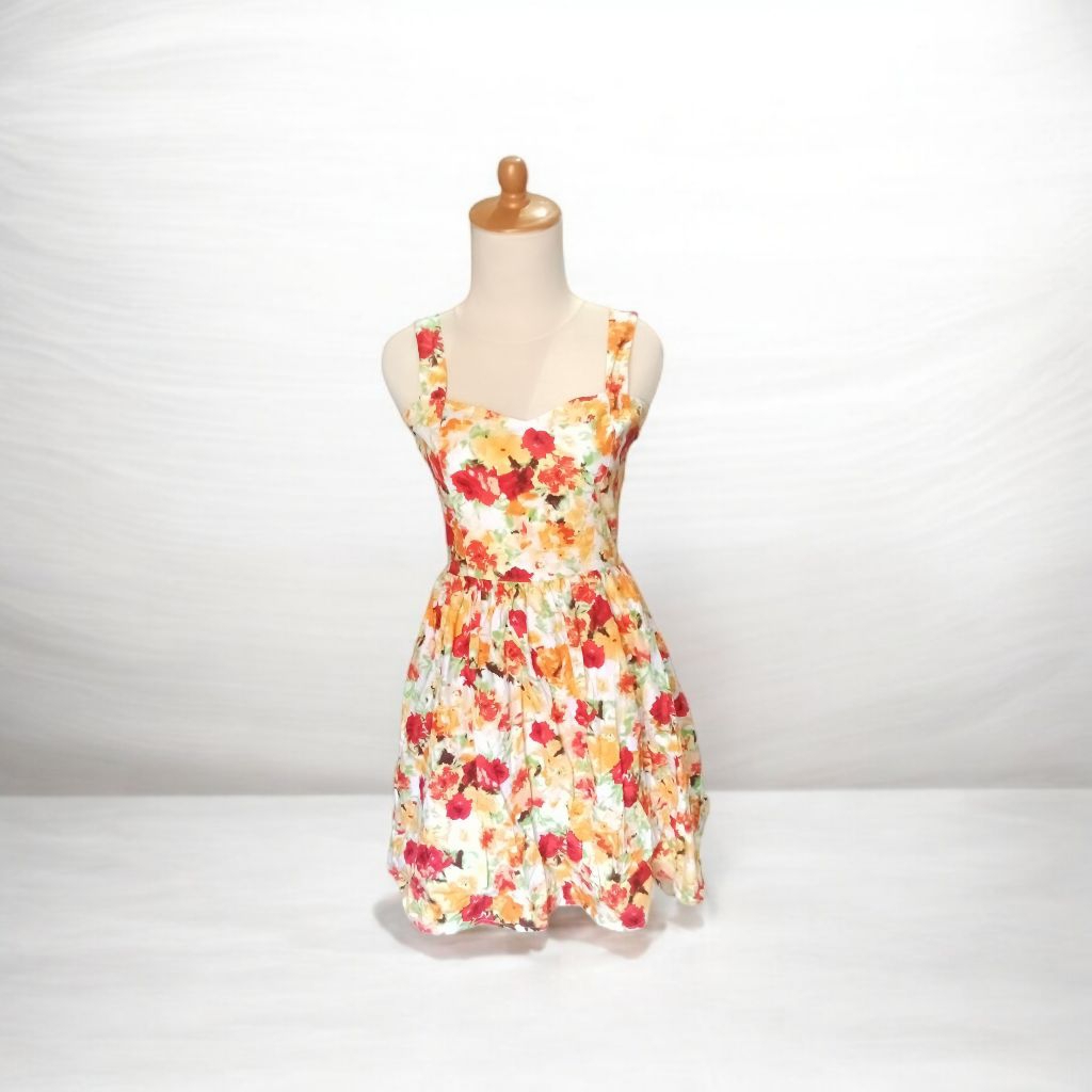 Dress bunga tali satu dress bunga elegan cantik butik