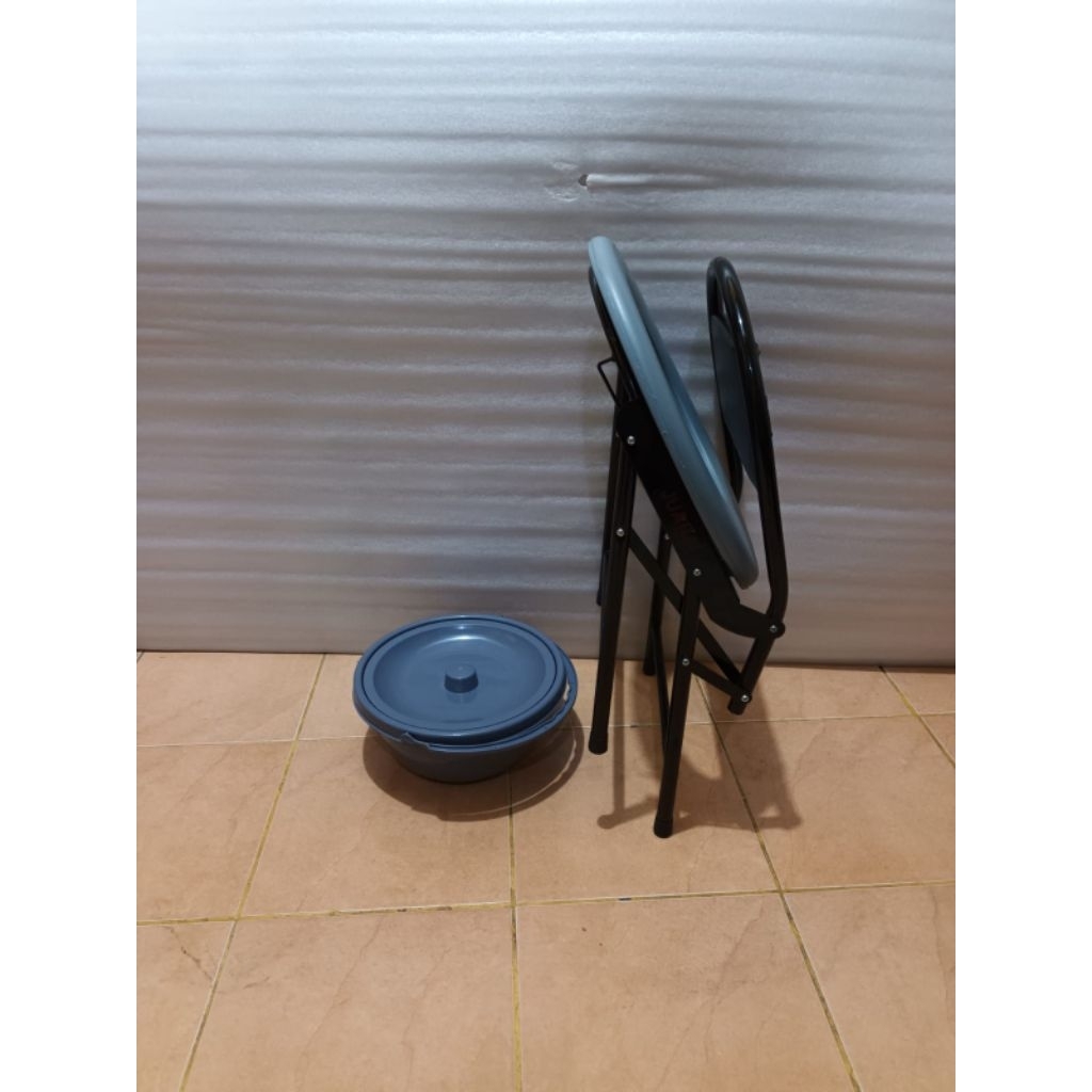 Commode Chair Beroda/Kursi Duduk Toilet/Kursi Toilet/Kursi Bab Commode Standar Kursi Duduk Toilet