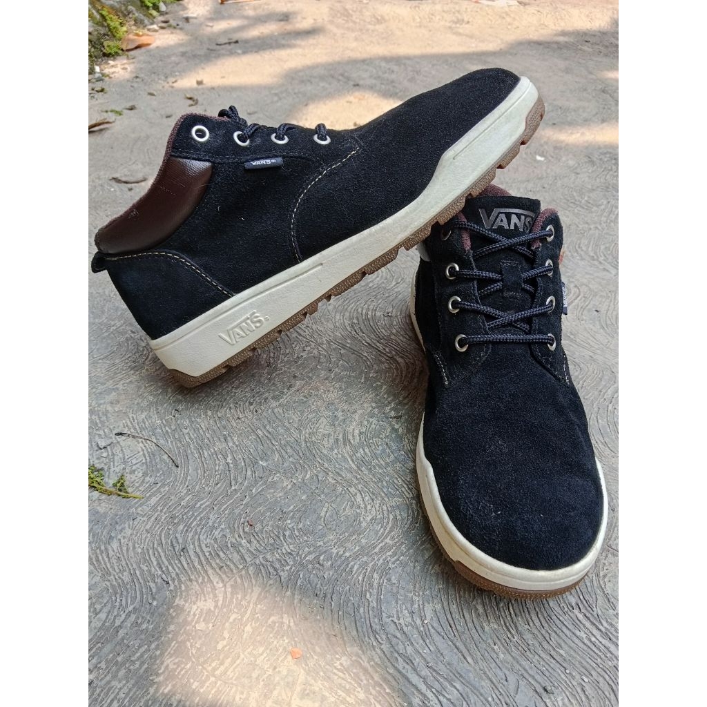 sepatu sneakers Vans iron axes sz 43 44 suede
