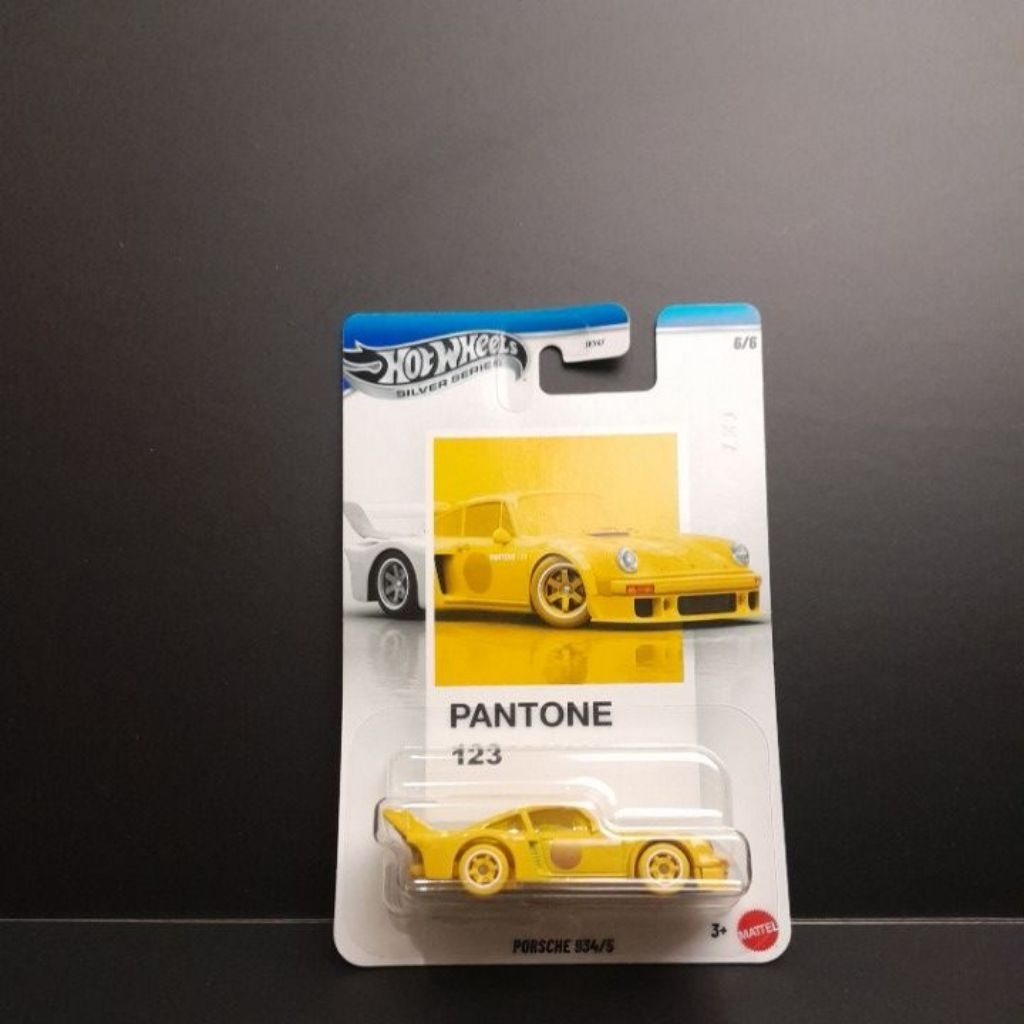 hotwheels porsche 934/5 pantone