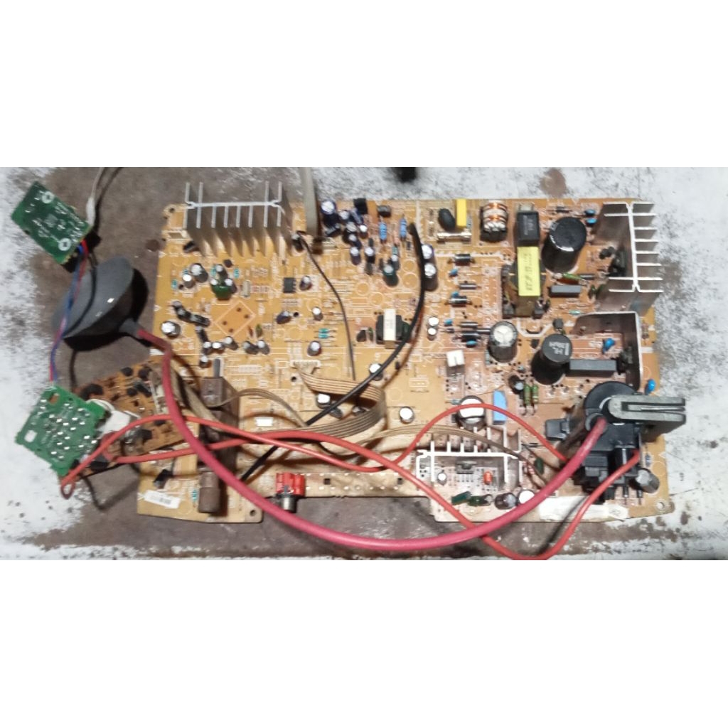 mesin tv polytron 21inc u-slim  normal siap pake