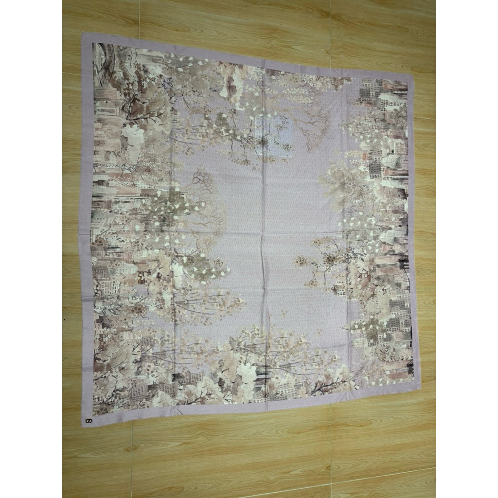 Buttonscarves New York 1 warna lilac preloved