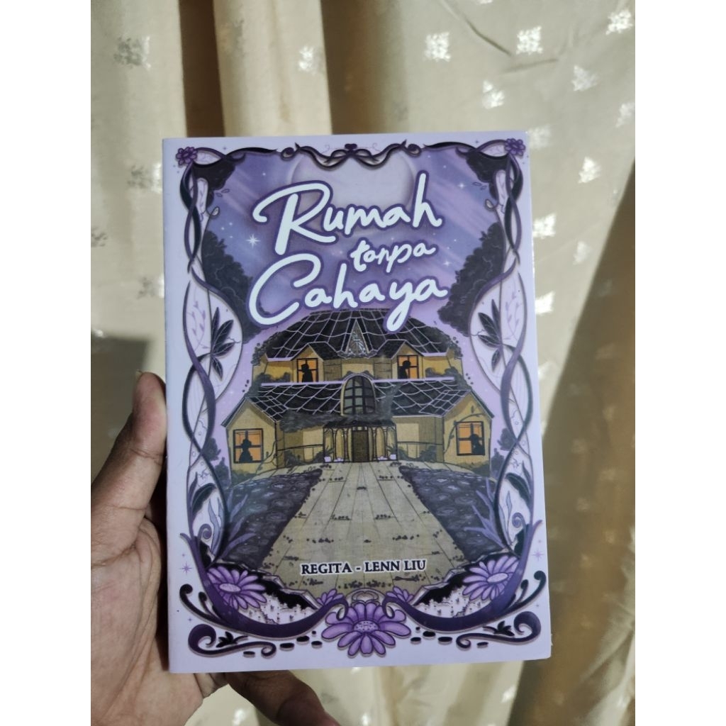 Buku Novel Rumah Tanpa Cahaya _ lenn liu